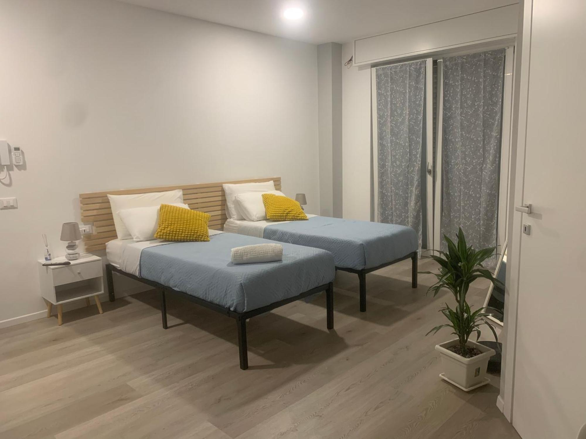 Onlyroomsrho Buitenkant foto